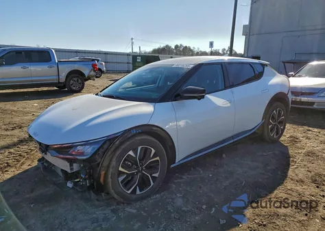 2022 Kia Ev6 Light z USA, uszkodzony, nr VIN KNDC3DLC9N5062962